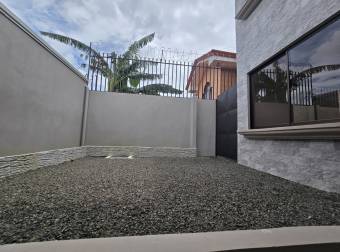 VENTA DE CASA EN URBANIZACIÓN PORTAL DEL VALLE, SAN FRANCISCO, HEREDIA VENTA DE CASA EN URBANIZACIÓN PORTAL DEL VALLE, SAN FRANCISCO, HEREDIA
