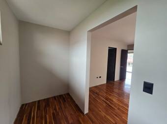 VENTA DE CASA EN URBANIZACIÓN PORTAL DEL VALLE, SAN FRANCISCO, HEREDIA VENTA DE CASA EN URBANIZACIÓN PORTAL DEL VALLE, SAN FRANCISCO, HEREDIA
