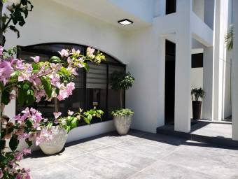 Venta de Casa en Santa Ana-Piedades. RAH 26-136 Venta de Casa en Santa Ana-Piedades. RAH 26-136