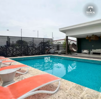 Townhouse Contemporáneo en Condominio Privado  Escazú