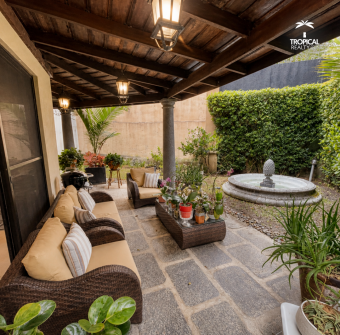 Exclusiva Residencia de Lujo con Vistas Panorámicas en Jaboncillos, Escazú