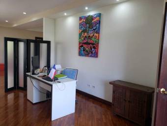 Venta de Casa en Santa Ana-Piedades. RAH 26-136