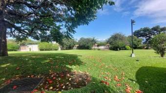 Venta de Maravilloso Lote de Terreno en Santa Ana / Mls. 26-907 OFC JB