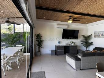 Venta de Casa en Residencial Santa Rosa-Tamarindo, Santa Cruz. RAH 27-153