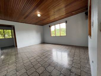 Venta de Confortable Casa en Atenas / Mls. 26-694 OFC JB Venta de Confortable Casa en Atenas / Mls. 26-694 OFC JB