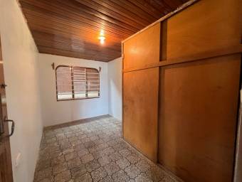 Venta de Confortable Casa en Atenas / Mls. 26-694 OFC JB Venta de Confortable Casa en Atenas / Mls. 26-694 OFC JB