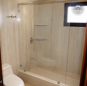 Villa Madeiras  Residencia de Lujo Remodelada en Condominio Monterán