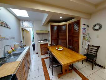 Se vende casa en Sabana San José 23-1814