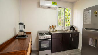 SE VENDE PROPIEDAD ECO-CONTENEDOR A 5 MINUTOS DE LA PLAYA