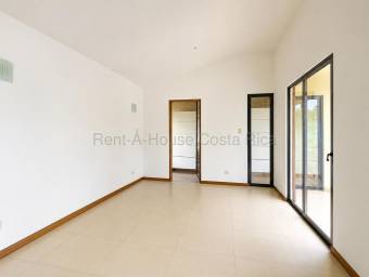 Venta casa de lujo de 3 niveles con vista panorámica y amplios jardines #27-141 GS