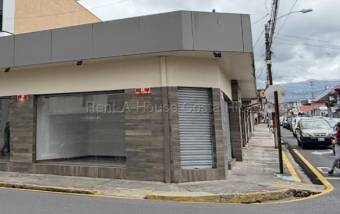 Alquiler de Local Comercial Esquinero en el Centro de Heredia. RAH 27-170