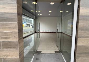 Alquiler de Local Comercial Esquinero en el Centro de Heredia. RAH 27-170