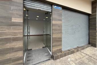 Alquiler de Local Comercial Esquinero en el Centro de Heredia. RAH 27-170