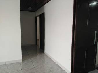 Venta casa de un nivel con jardín y parqueo para 2 vehículos #26-295 GS