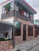 Venta propiedad de 2 niveles con medidores independientes #26-818 GS