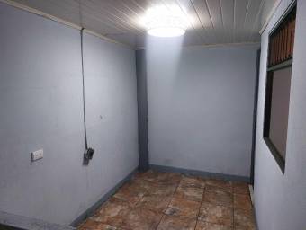 Venta propiedad de 2 niveles con medidores independientes #26-818 GS