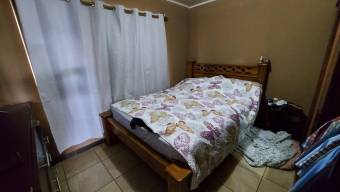 Venta propiedad de 2 niveles con medidores independientes #26-818 GS