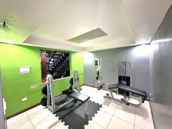 Venta de Local Comercial en Santo Domingo-Heredia. RAH 26-860, ₡ 245,000,000, 3, Heredia, Santo Domingo