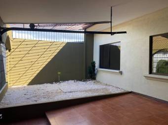 House for sale in Tres Ríos, Residencial Estancia Antigua.