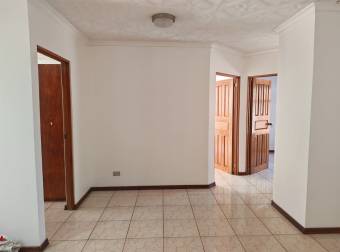 Alquiler casa en condominio 