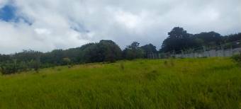 Land with view and 2 water services installed, San Isidro Heredia 2,316 sq. mts.
