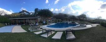 Se alquila apartamento en Santa Ana San José 27-174