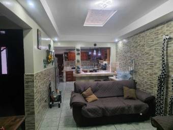 Venta de Casa  APTO en Cartago-San Nicolás. RAH 27-107