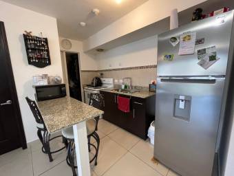Se vende apartamento en Sanchez Curridabat 23-2150