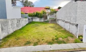 Venta de Lote en Sabanilla de Montes de Oca. RAH 26-1820