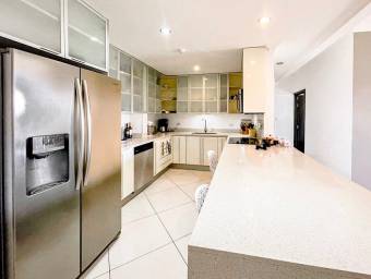 Venta de Apartamento en Santa Ana-Piedades. RAH 25-819 Venta de Apartamento en Santa Ana-Piedades. RAH 25-819