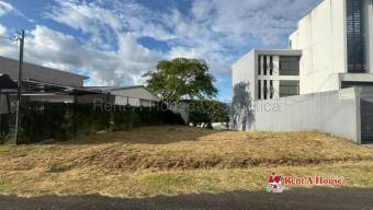 Venta de Lote en Piedades de Santa Ana. RAH 26-2031 Venta de Lote en Piedades de Santa Ana. RAH 26-2031