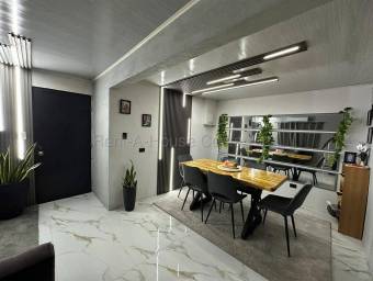 En Venta Casa Amueblada de Lujo en Santa Ana #27-146 GS
