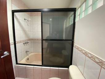 Alquiler de Apartamento en Urb. Rio Oro, Santa Ana. RAH 27-156