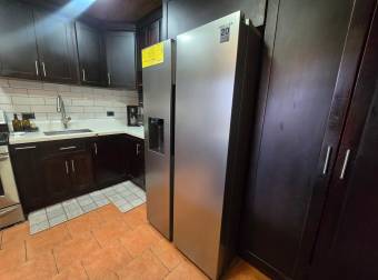 VENTA DE CASA EN URBANIZACIÓN MONTEROCOSO, EL COYOL, ALAJUELA