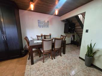 VENTA DE CASA EN URBANIZACIÓN MONTEROCOSO, EL COYOL, ALAJUELA