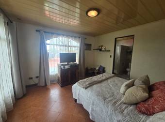 VENTA DE CASA EN URBANIZACIÓN MONTEROCOSO, EL COYOL, ALAJUELA