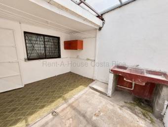 Se alquila casa en Pavas San José 27-198