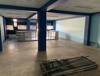 Alquiler de Local Comercial en Hospital-San José. RAH 27-131