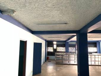 Alquiler de Local Comercial en Hospital-San José. RAH 27-131
