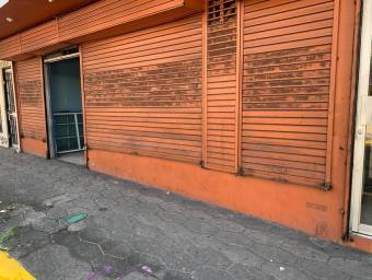 Alquiler de Local Comercial en Hospital-San José. RAH 27-131