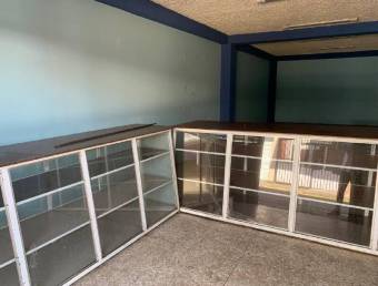 Alquiler de Local Comercial en Hospital-San José. RAH 27-131