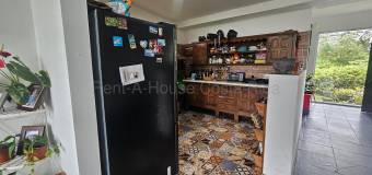 Venta de Casa en San Isidro de Heredia. RAH 27-207