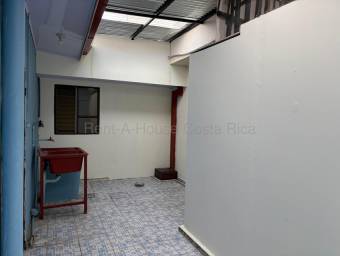 Venta de Casa con Apartamento en Cubujuqui-Heredia. RAH 27-196