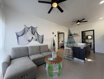 Alquiler de Apartamento AMUEBLADO en Jacó-Garabito. RAH 27-157