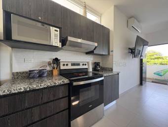 Alquiler de Apartamento AMUEBLADO en Jacó-Garabito. RAH 27-157