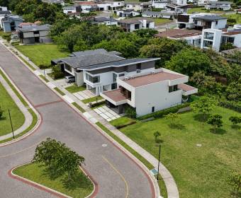 Casa de 4 habitaciones en condominio en Ciudad Hacienda Los Reyes 