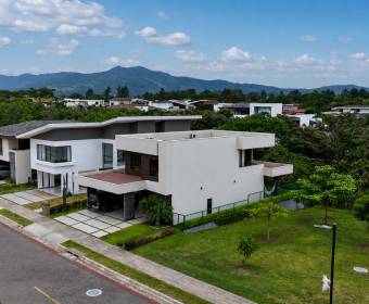 Casa de 4 habitaciones en condominio en Ciudad Hacienda Los Reyes 