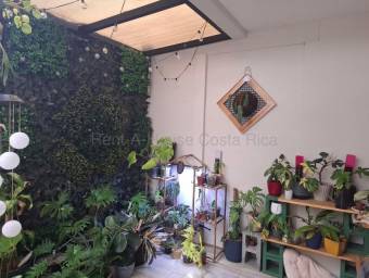 Venta de Casa en Montes de Oca-Sabanilla. RAH 27-129