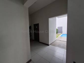 Venta de Casa en Montes de Oca-Sabanilla. RAH 27-129