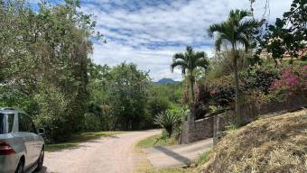 Venta de Lote en Residencial Montaña del Sol en Pozos de Santa Ana. RAH 27-123